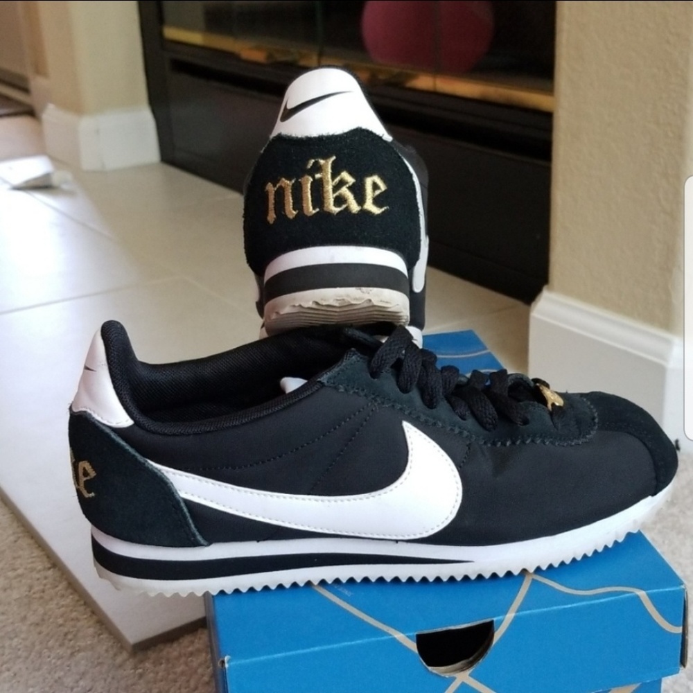 Nike shoes